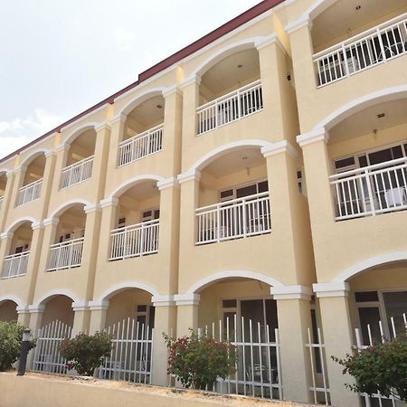 Poco a Poco Hotel Olongapo Exterior foto